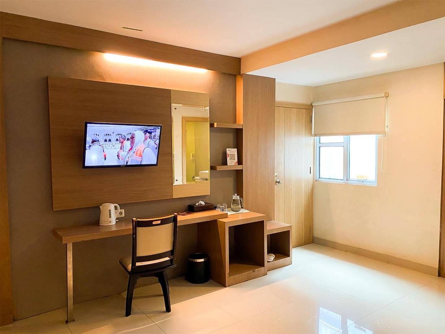 Winstar Hotel Pekanbaru Exterior photo