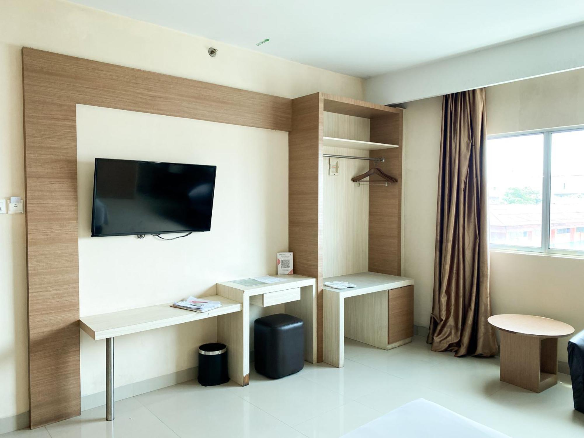 Winstar Hotel Pekanbaru Exterior photo