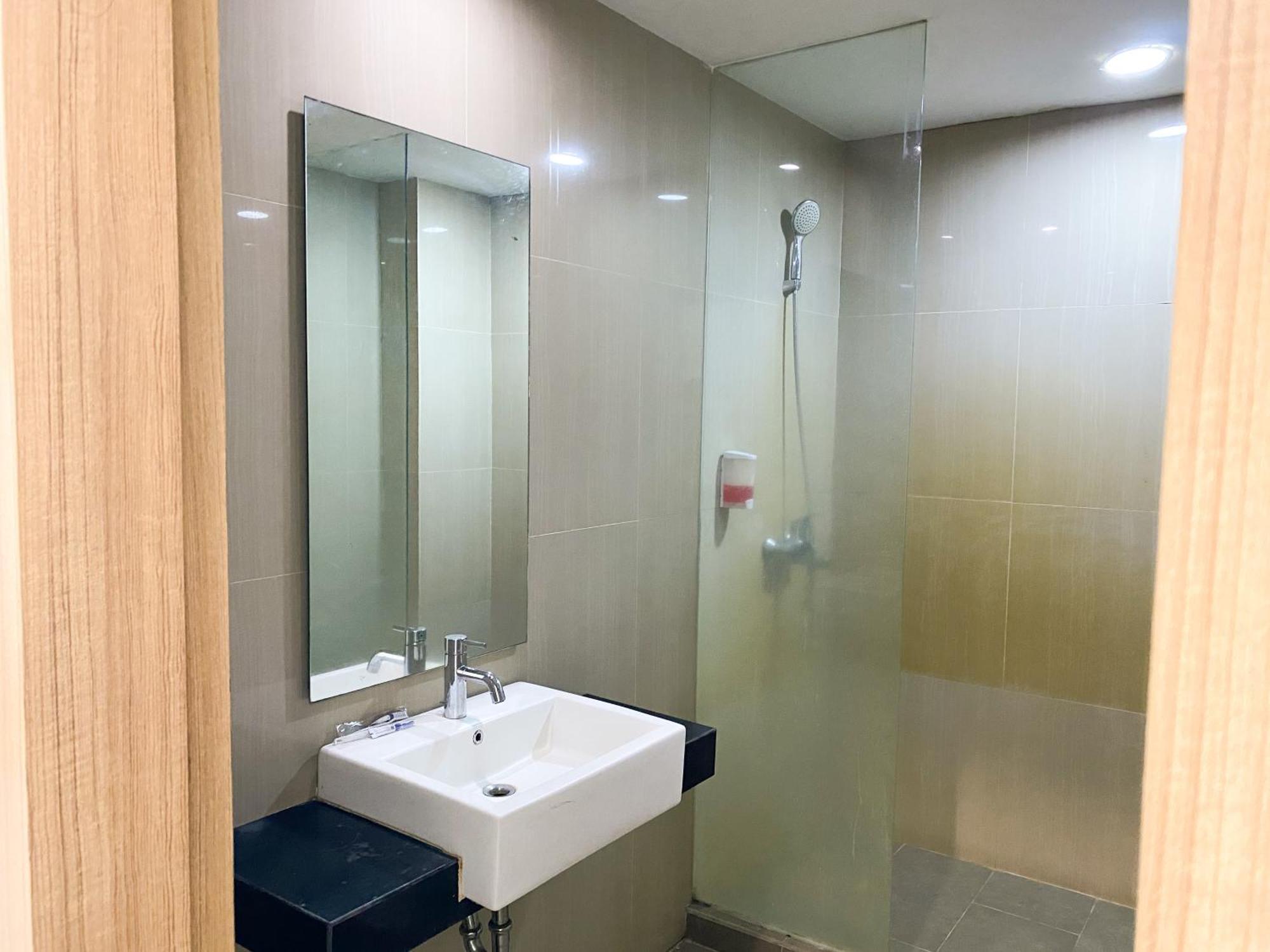 Winstar Hotel Pekanbaru Exterior photo