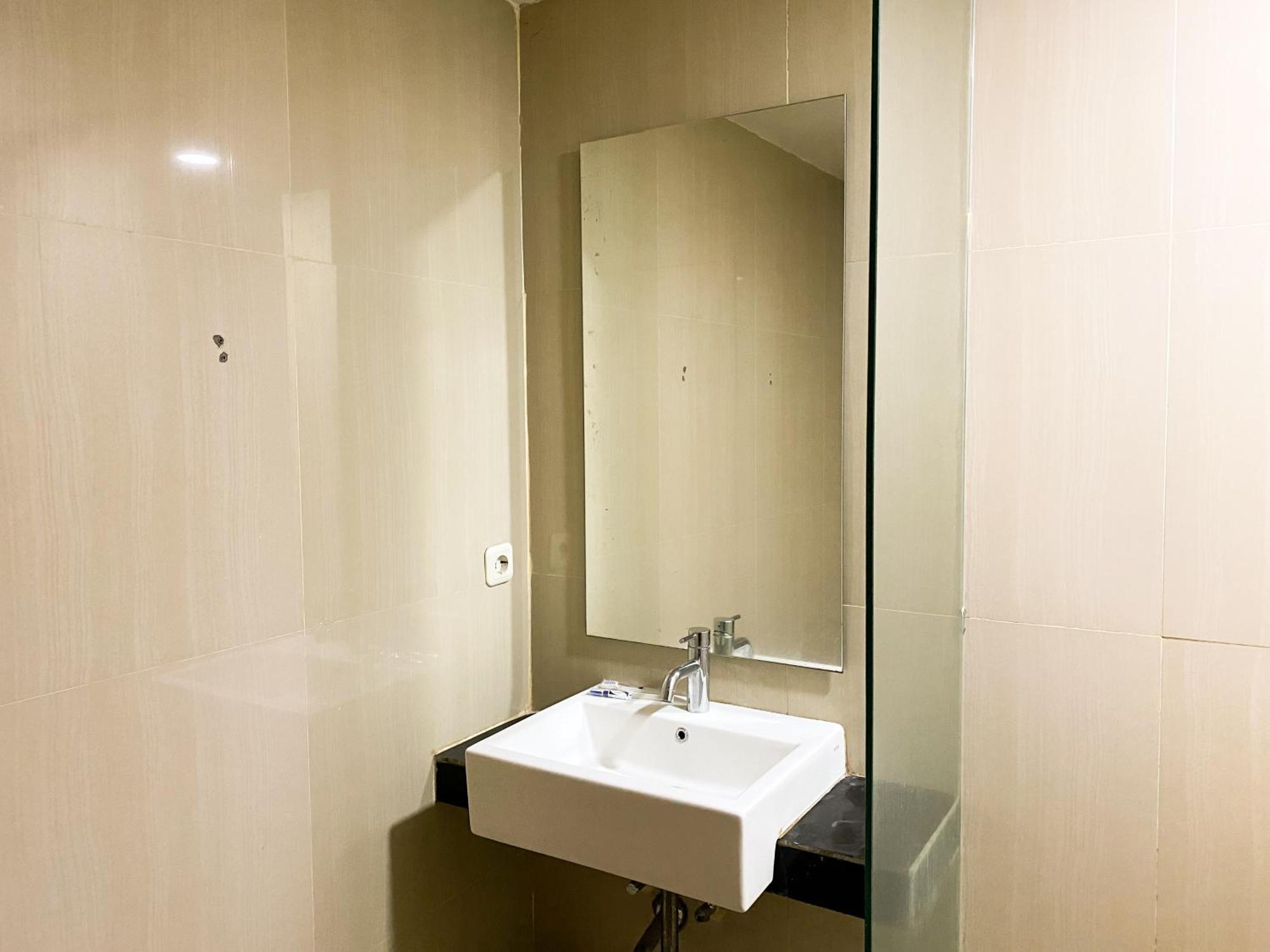 Winstar Hotel Pekanbaru Exterior photo